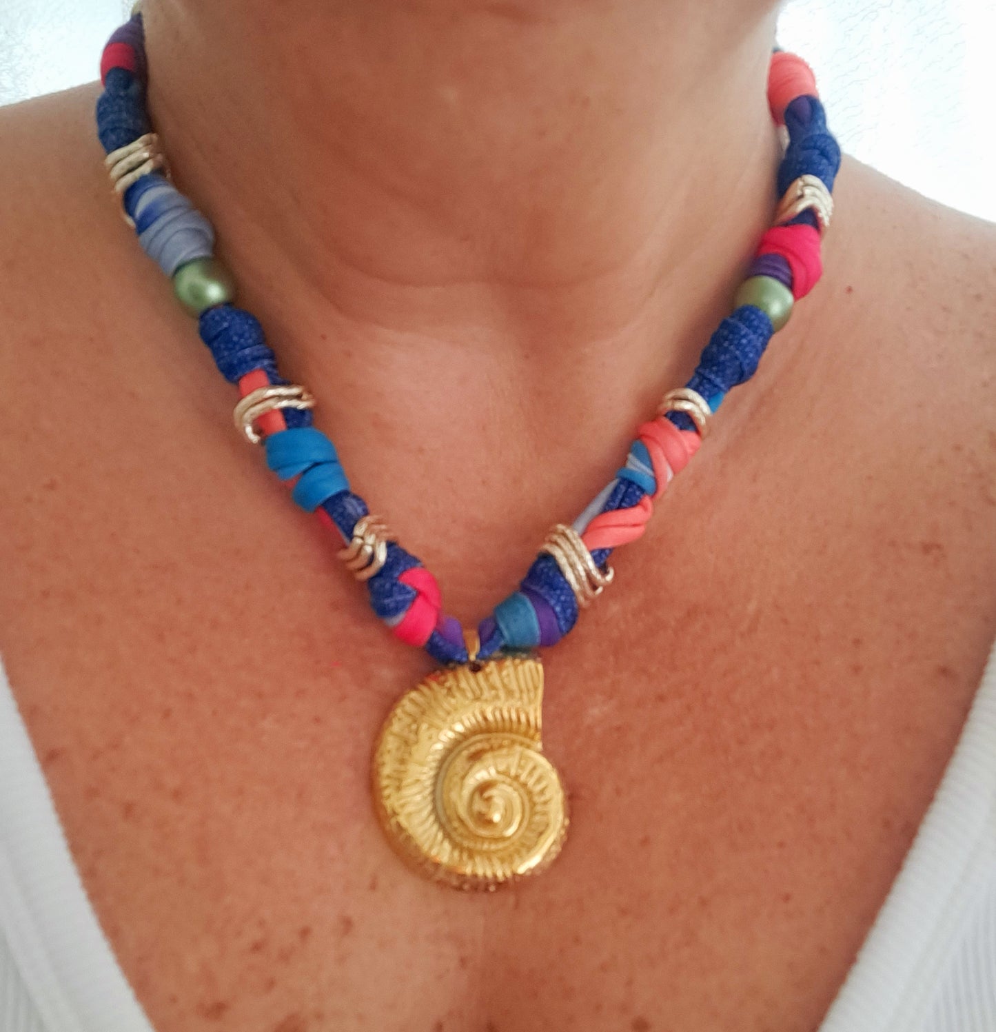 Concha Necklace