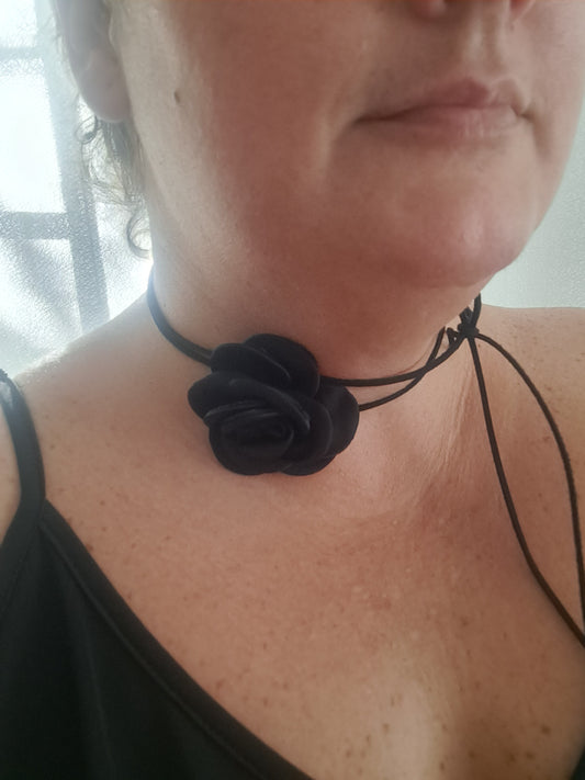 Black Flower Choker