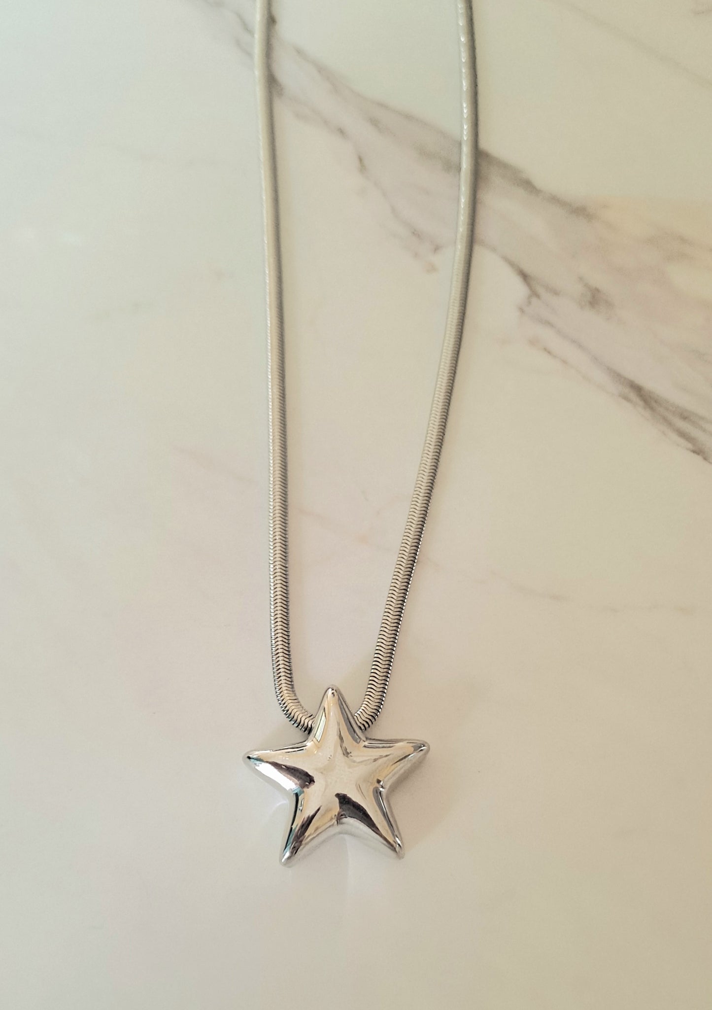 Silvet Star Necklace
